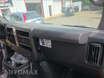 2013 Chevrolet Express 2500 Cargo Van 1WT 135.0" WB – miniatura 18