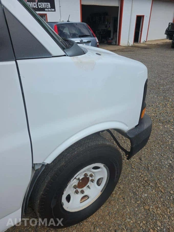 2013 Chevrolet Express 2500 Cargo Van 1WT 135.0" WB – miniatura 34