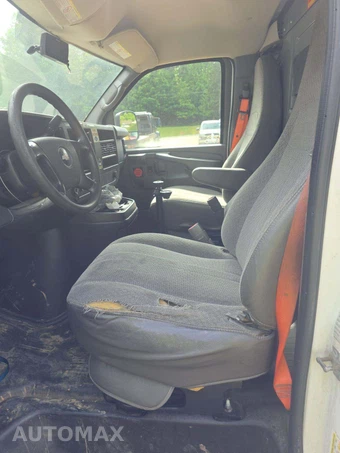 2013 Chevrolet Express 2500 Cargo Van 1WT 135.0" WB – miniatura 6