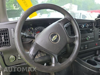 2013 Chevrolet Express 2500 Cargo Van 1WT 135.0" WB – miniatura 2