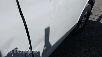 2013 Chevrolet Express 2500 Cargo Van 1WT 135.0" WB – miniatura 23