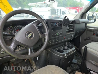 2013 Chevrolet Express 2500 Cargo Van 1WT 135.0" WB – miniatura 25