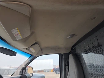 2013 Chevrolet Express 2500 Cargo Van 1WT 155.0" WB - miniatura 17