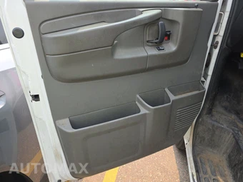 2013 Chevrolet Express 2500 Cargo Van 1WT 155.0" WB - miniatura 9