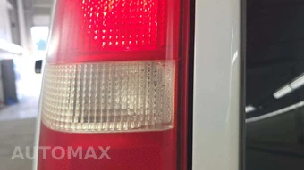2013 Chevrolet Express 3500 Cargo Van 1WT 135.0" WB – miniatura 22
