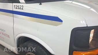 2013 Chevrolet Express 3500 Cargo Van 1WT 135.0" WB – miniatura 23