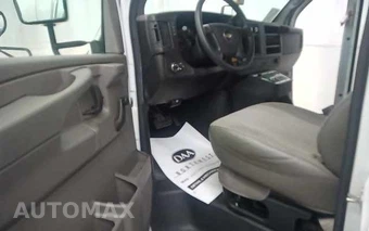 2013 Chevrolet Express 3500 Cutaway 1WT – miniatura 11