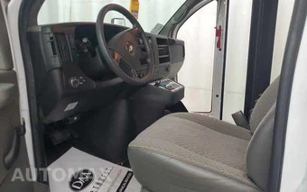 2013 Chevrolet Express 3500 Cutaway 1WT - miniatura 11