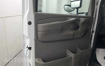 2013 Chevrolet Express 3500 Cutaway 1WT - miniatura 12