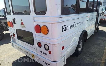 2013 Chevrolet Express 3500 Cutaway 1WT - miniatura 25