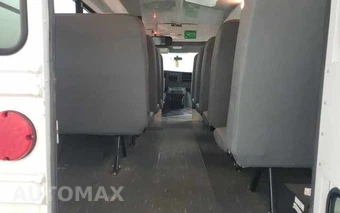2013 Chevrolet Express 3500 Cutaway 1WT - miniatura 7
