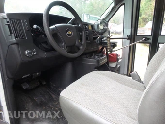 2013 Chevrolet Express 3500 Cutaway 1WT DRW - miniatura 17