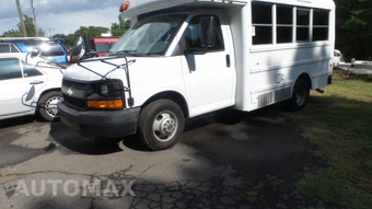 2013 Chevrolet Express 3500 Cutaway 1WT DRW - miniatura 2