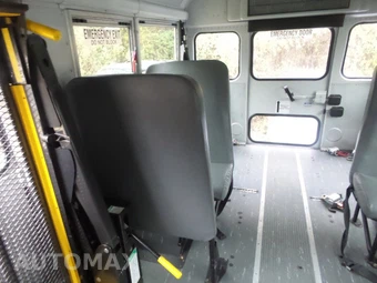 2013 Chevrolet Express 3500 Cutaway 1WT DRW - miniatura 26