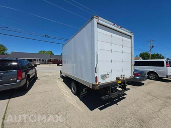 2013 Chevrolet Express 3500 Cutaway 1WT DRW - miniatura 2