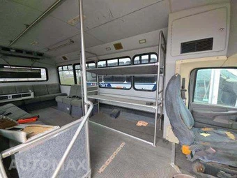 2013 Chevrolet Express 3500 Cutaway 1WT DRW - miniatura 15
