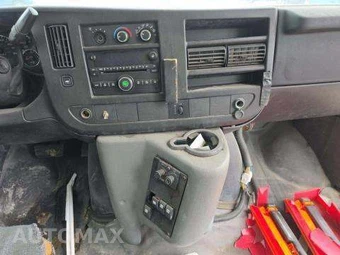 2013 Chevrolet Express 3500 Cutaway 1WT DRW - miniatura 27