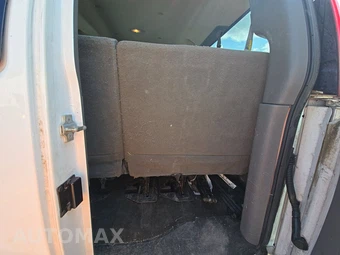 2013 Chevrolet Express 3500 Passenger Van LT 1LT 155.0" WB - miniatura 16