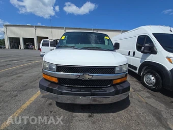 2013 Chevrolet Express 3500 Passenger Van LT 1LT 155.0" WB - miniatura 2