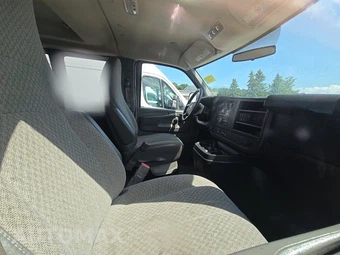 2013 Chevrolet Express 3500 Passenger Van LT 1LT 155.0" WB - miniatura 8