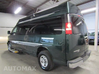 2013 Chevrolet Express 3500 Passenger Van LT 1LT 155.0" WB - miniatura 4