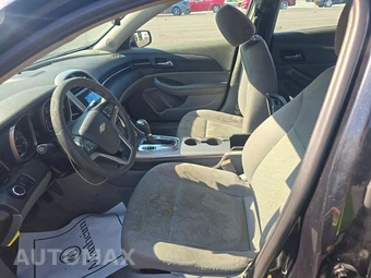 2013 Chevrolet Malibu LS 1LS – miniatura 7