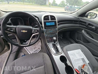 2013 Chevrolet Malibu LS 1LS – miniatura 10