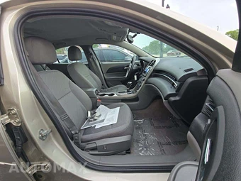 2013 Chevrolet Malibu LS 1LS – miniatura 18