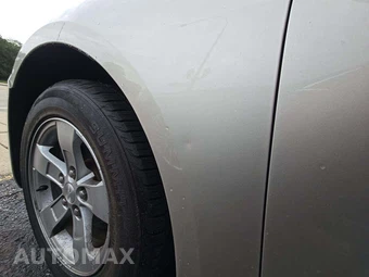 2013 Chevrolet Malibu LS 1LS – miniatura 23