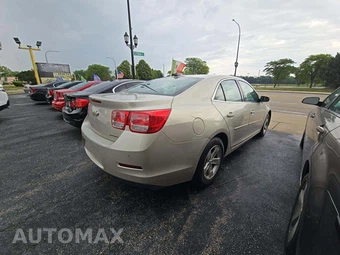 2013 Chevrolet Malibu LS 1LS – miniatura 3