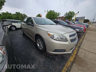 2013 Chevrolet Malibu LS 1LS – miniatura 4