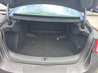 2013 Chevrolet Malibu LS 1LS – miniatura 16