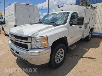 2013 Chevrolet Silverado 3500HD Cab Chassis WT Regular Cab 1WT