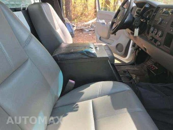 2013 Chevrolet Silverado 3500HD Cab Chassis WT Regular Cab 1WT – miniatura 17
