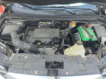 2013 Chevrolet Sonic LT Hatchback 1SC – miniatura 15