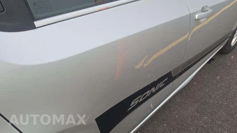2013 Chevrolet Sonic LT Hatchback 1SC – miniatura 28