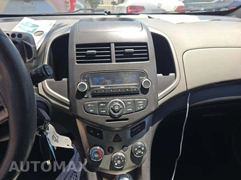 2013 Chevrolet Sonic LT Hatchback 1SD – miniatura 10