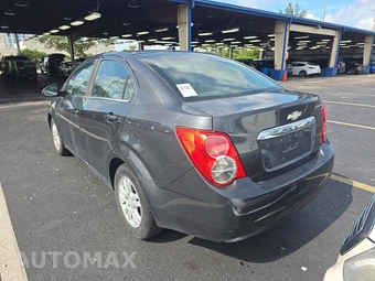 2013 Chevrolet Sonic LT Sedan 1SD – miniatura 6