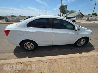 2013 Chevrolet Sonic LT Sedan 1SD - miniatura 4