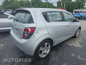 2013 Chevrolet Sonic LTZ Hatchback 1SF - miniatura 3