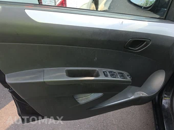 2013 Chevrolet Spark 1LT 1SC – miniatura 9