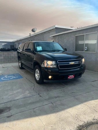 2013 Chevrolet Suburban 1500 LT 1LT - miniatura 2