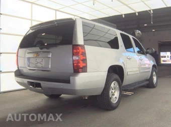 2013 Chevrolet Suburban 1500 LT 1LT - miniatura 2
