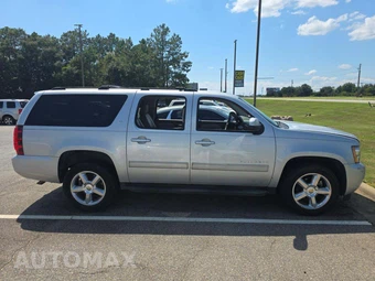 2013 Chevrolet Suburban 1500 LT 1LT - miniatura 4