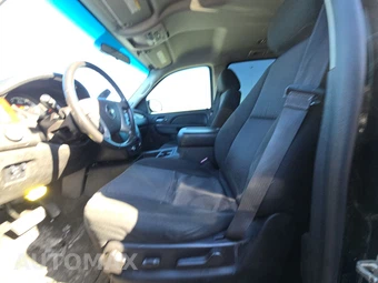 2013 Chevrolet Suburban 2500 LS 1LS - miniatura 7