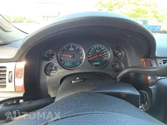 2013 Chevrolet Tahoe LS 1LS – miniatura 9