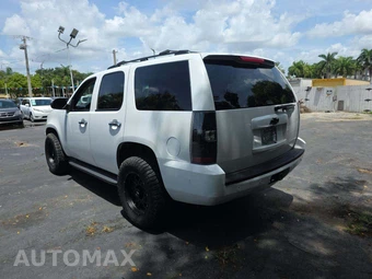 2013 Chevrolet Tahoe LS 1LS - miniatura 2
