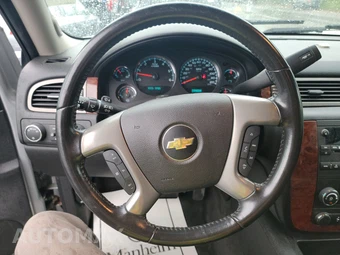 2013 Chevrolet Tahoe LS 1LS – miniatura 10