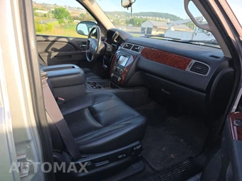 2013 Chevrolet Tahoe LT 1LT – miniatura 8