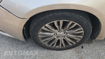 2013 Chrysler 200 Limited Sedan - miniatura 28